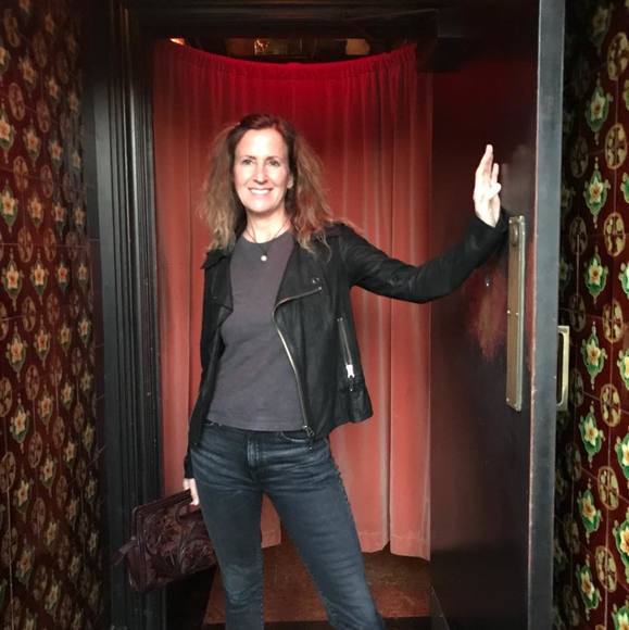 Meet your Posher, Phoebe - Picture 1 of 1